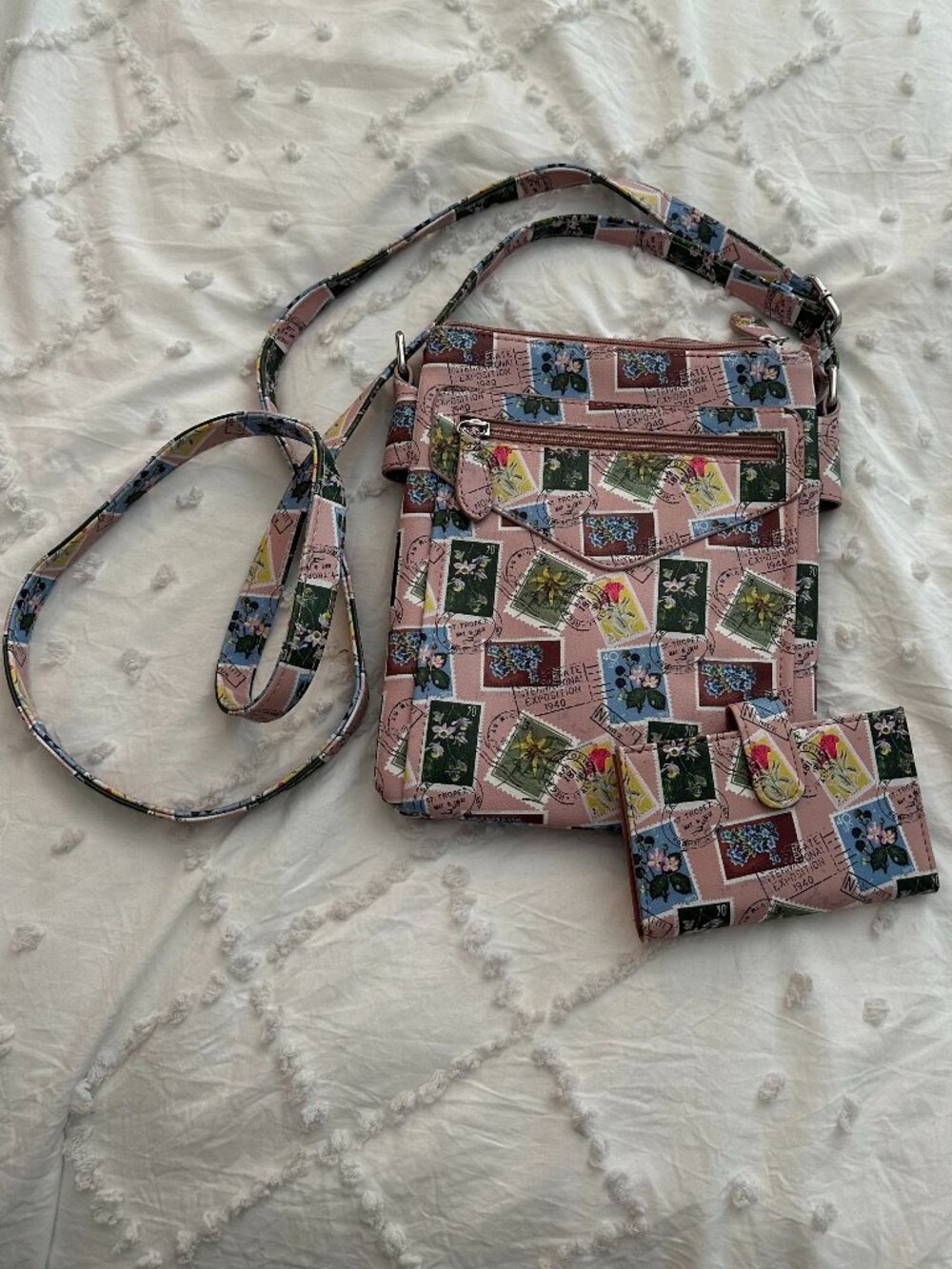 Mundi RFID Crossbody Bag Wallet Set Pink Botanical Stamp Print NWT